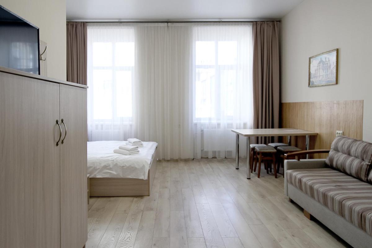 לבוב Buk Apartments On Doroshenka 25 מראה חיצוני תמונה