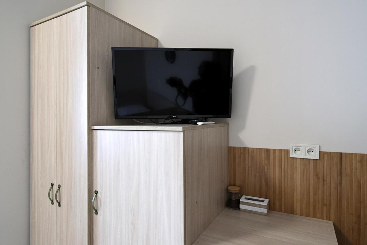 לבוב Buk Apartments On Doroshenka 25 מראה חיצוני תמונה